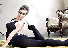 Stretching Exercises Of A Ballerina - Watch4Fetish