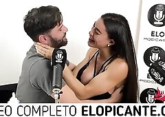 PAMELA POMBO & ELO PODCAST JUEGAN PIEDRA PAPEL O TIJERA *TERMINA MAL*