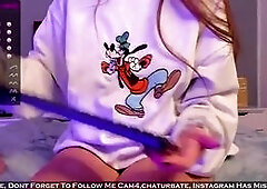 Anus Kisser's collection of beautiful women: Super-cute cam teen