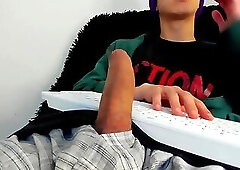 Big Uncut Cock Close-Up Cumshot