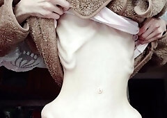 Amateur Teen Dances and Teases Solo on cam