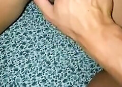 Beurette française au gros cul poilu se fait fesser et insulter