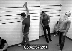 Jizz Orgy: Blowjobs in prison alongside muscle hunk