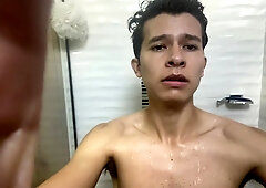 HAVING A PLEASURABLE HJ WHILE TAKING BATHROOM