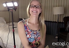 Adorable amateur Angela's first time