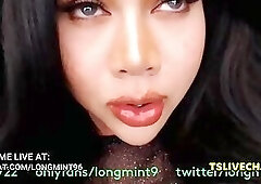 Transsexual jerking off on webcam