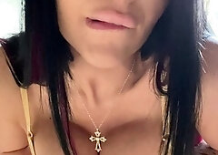 Cheep looking amateur milf brunette Vannah