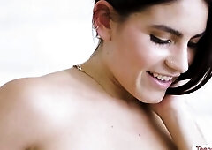 Hawt lesbians licking and eating every others G-spot!