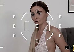 Model thinks a rimjob is exactly what the photographer wants