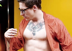 Rod's Room: Tatted Twinks in a Frenzied Feud