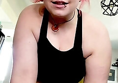Big boobs milf masturbates with her dildo