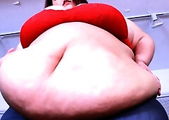 Leann amateur beautiful brunette with big boobs