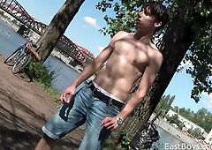 Jacob Tis is going to shake his body for you