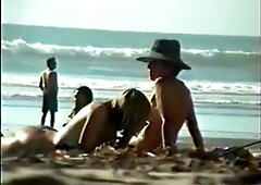 Str8 big dick on beach 4