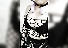 Emo trans cutie jiggles her homegrowns for u