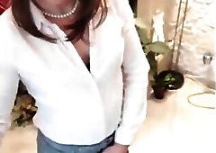 Candice your next secretary ?