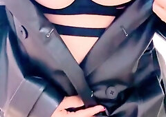 Persianlayla doesn’t charm your eyes… she takes your