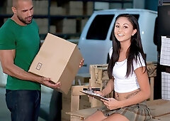 Sweet sex in the sideways pose with a long-legged Ariana Marie