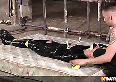 Youngster Danny Bianchi receives hj and pops all over