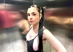 She gave me head in the elevator and I gave her a crempie in the restroom