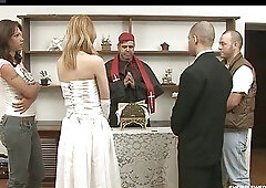 Shemale bride ready for anal without taking off