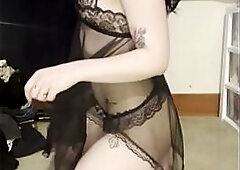 I love to shake and show off my tiny rock teen bulky butt for u dad