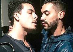 Ollie happily bottoms for big-dicked hunk Arad WinWin