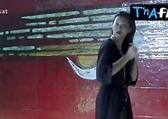 Minh-khai Phan-thi Butt,  Breasts Scene  in Rette Deine Haut