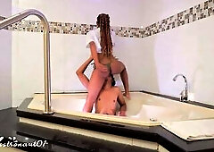 La Jary - Sucking cunt in the motel - Facesitting episode