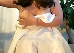 Hispanic milf shares sensual nude dance striptease