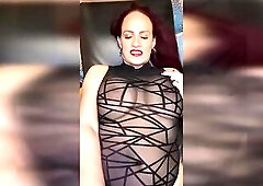 Cubana visita un motel en Miami con amigo