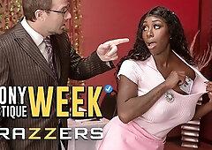 - How Long Ebony Mystique, Alexis Tae & Her Bfs 3some Will Last Before They Get Caught?