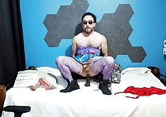 greetings, I love to be a floozy