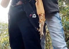 Guy Friend Ke Sath Jangle Me Romans