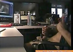 Amateur bloke wanking off watching porn