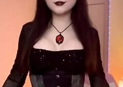 Brunette Tranny jerking in hard dick in solo Webcam