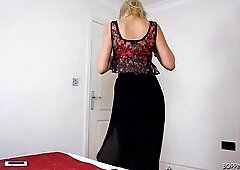 Striptease Vids from the Hottest UK models!