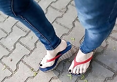 public crossdressing - shoelover