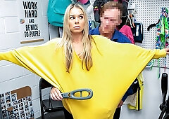 Long-haired blonde Summer Vixen is enjoying dick-riding so much