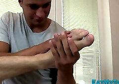 Foot fetish guy gives blowjob