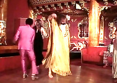 Sexy brunette babe rammed hard in a hardcore vintage porn