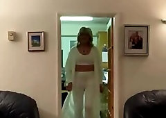 Kazzie in the lounge