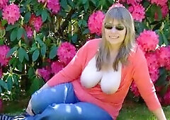 Busty Amateur MILF Loves Sex