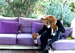 U know that bear, don't u? this guy's a sex junkie!!! This day this guy books a bangs a very sexy girll! This babe's very very very nic