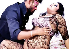 Sonia Sex - Yoga Teacher Doing Sex With Sexy Sonia