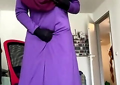 Dhimmi bea - Hijabi masturbation fully dressed