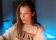 Mature brunette uses doctor tools to masturbate with