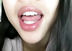 Troublesome eighteen Year Old Begging For U to Finish In Her Throat