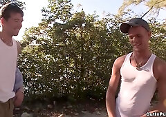 Lee Paines Outdoor Hookup With Jake Woods Turns Into A Wild Public Blowjob At The Docks