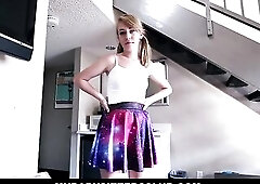 Blonde babysitter was eager to suck a handsome dad's dick while mom was not at home